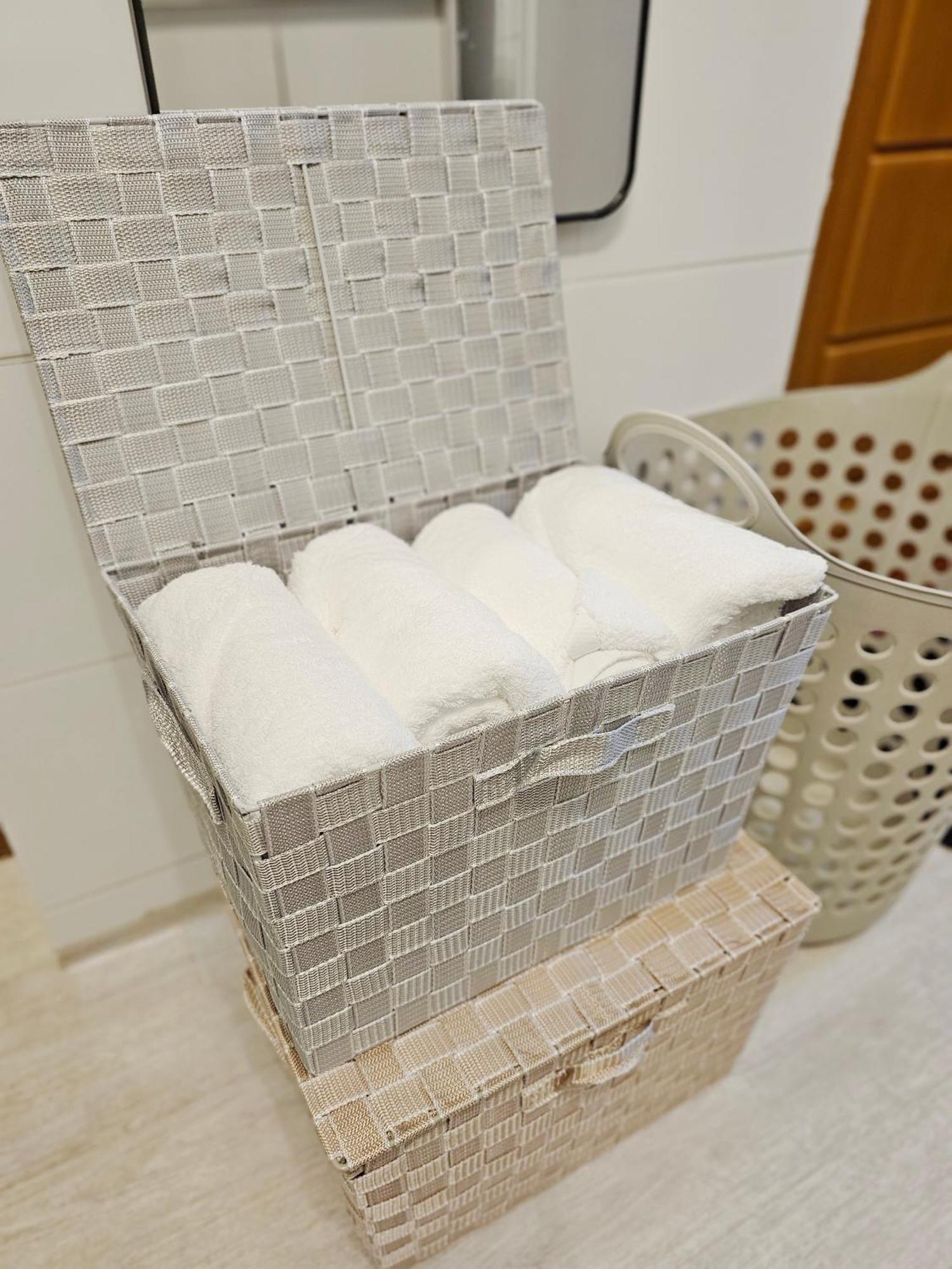 Cozy M Hongik,univer 6min, Sinchon Station 4min, Cozy, Confortable Villa