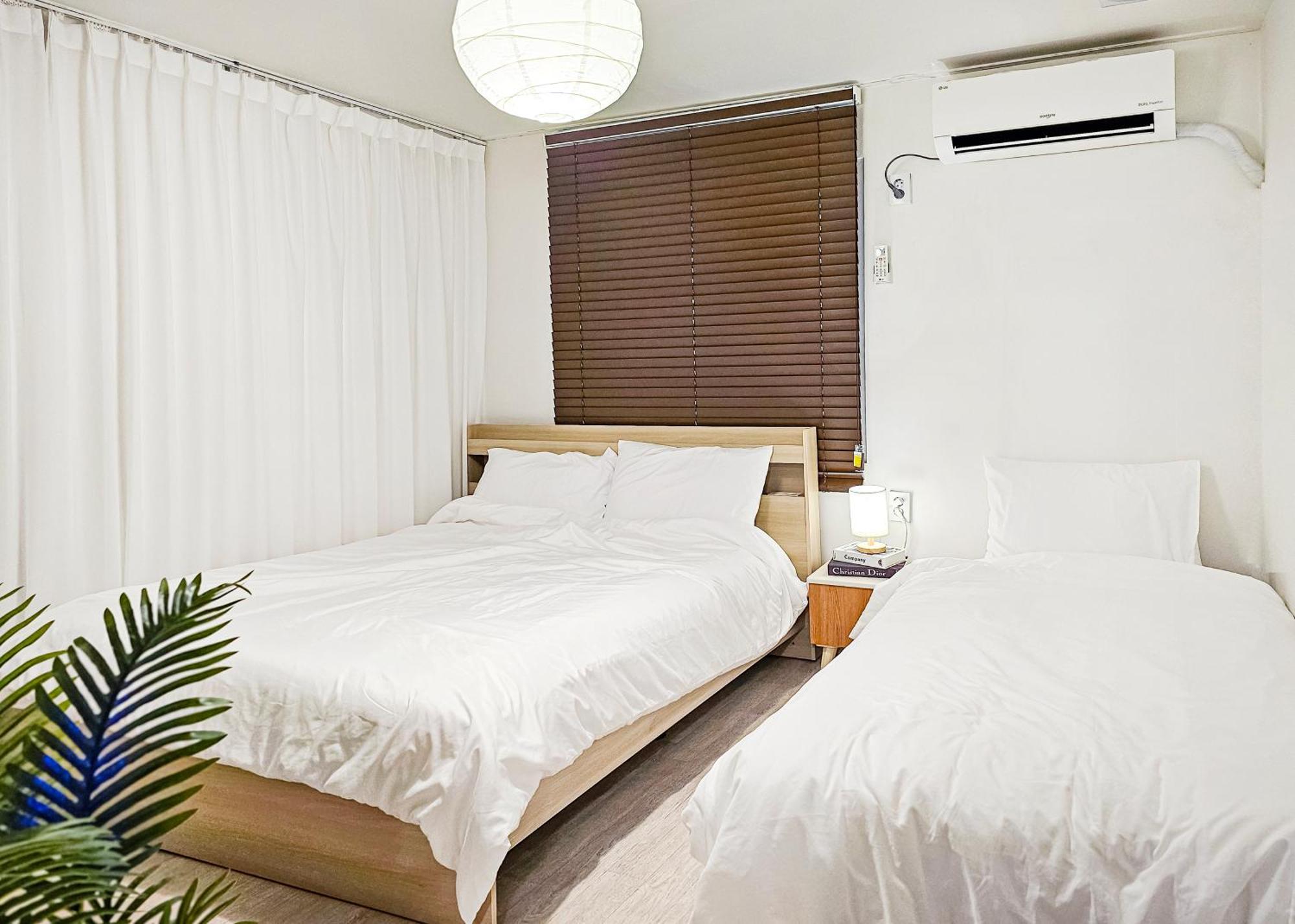 Cozy M Hongik,univer 6min, Sinchon Station 4min, Cozy, Confortable Villa Seoul